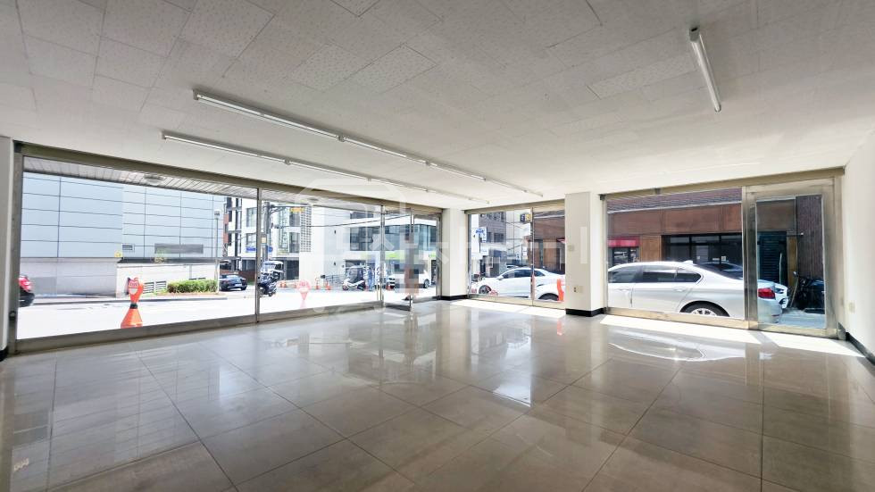 서울 강남구 역삼동 무권리, 개나리아파트 사거리 인근 1층 임대 월세 매물번호 35780 사진 2