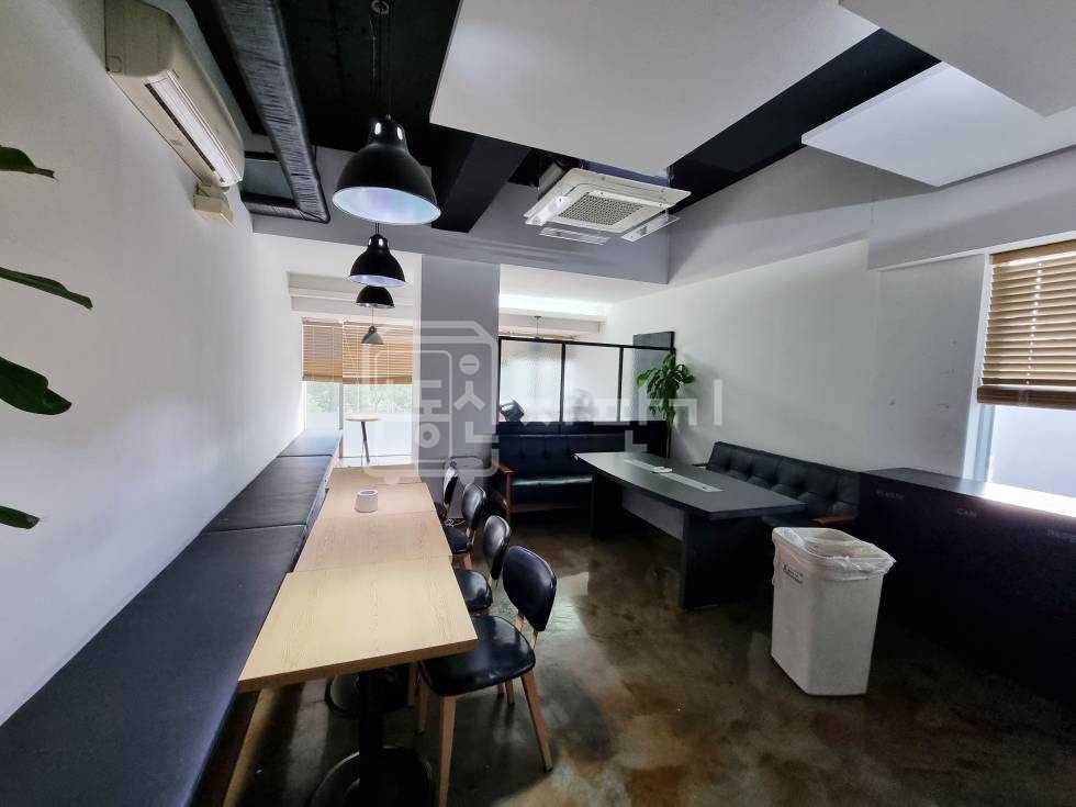 서울 강남구 논현동 무권리, 서울세관사거리, 대로변 2층 임대 월세 매물번호 29067 사진 1