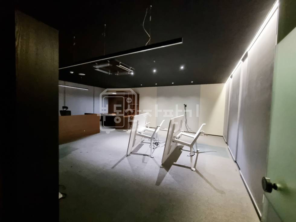 서울 강남구 논현동 무권리, 서울세관사거리, 대로변 2층 임대 월세 매물번호 29067 사진 11