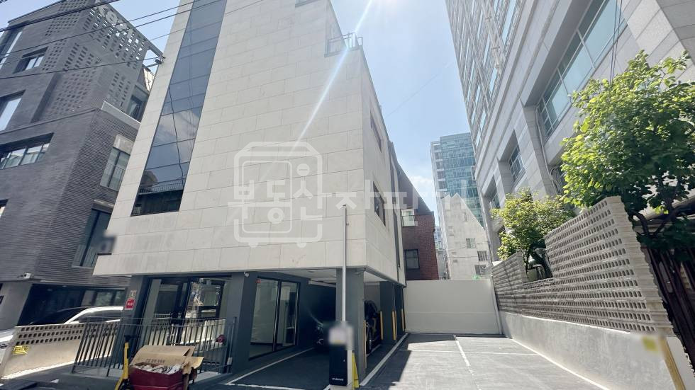 서울 강남구 역삼동 무권리,선정릉역 3분,초역세권 2층 임대 월세 매물번호 32304 사진 1