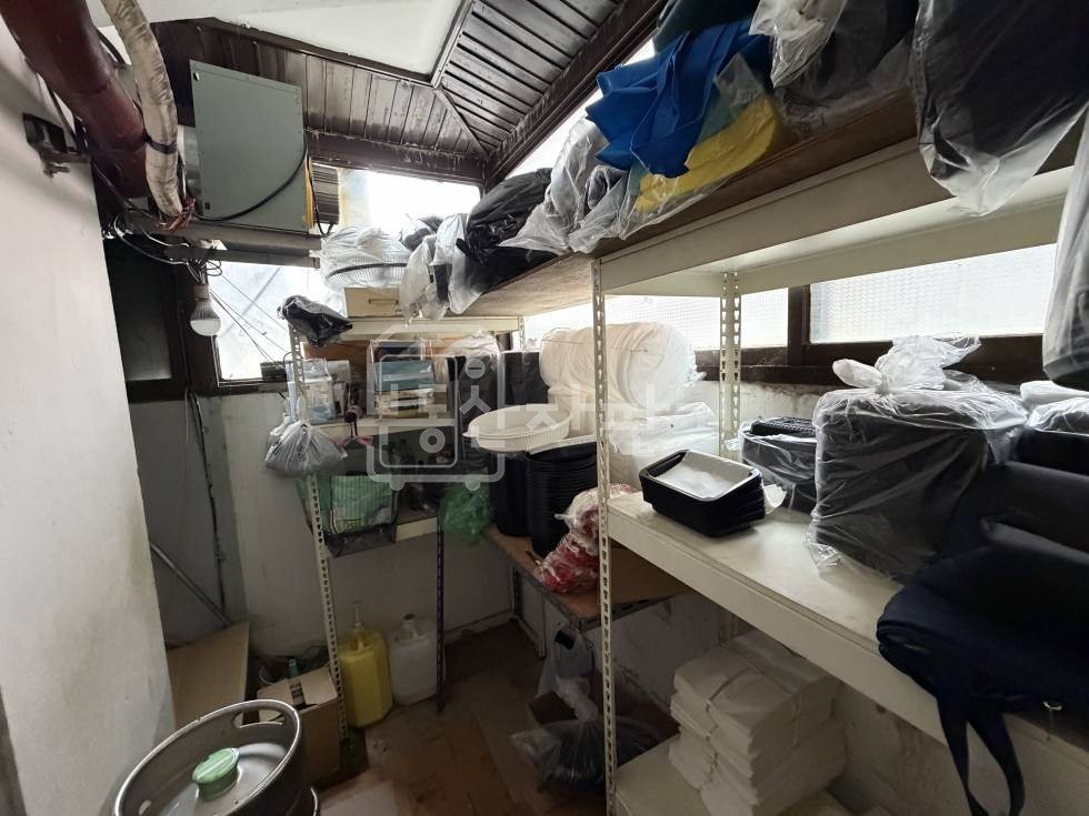 서울 강남구 논현동 논현역 도보 2분, 1층 임대 월세 매물번호 34076 사진 4
