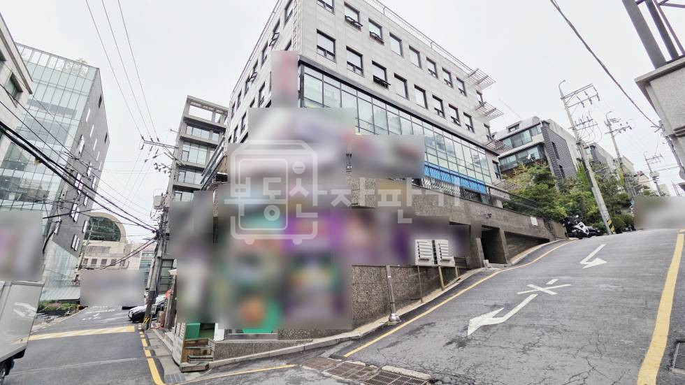 서울 강남구 논현동 무권리, 언주역 도보 2분, 초역세권, 코너건물 4층 임대 월세 매물번호 34931 사진 1