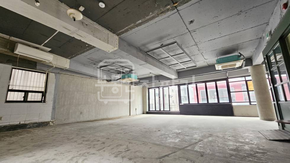 서울 강남구 신사동 무권리, 가로수길 인근, 신사역 8분, 역세권, 이면도로 2층 임대 월세 매물번호 30637 사진 6