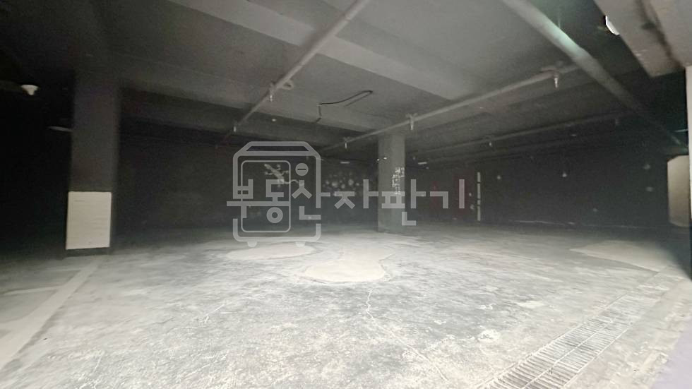 서울 강남구 신사동 무권리,신사역 7분,역세권, 지하 1층 임대 월세 매물번호 28952 사진 1