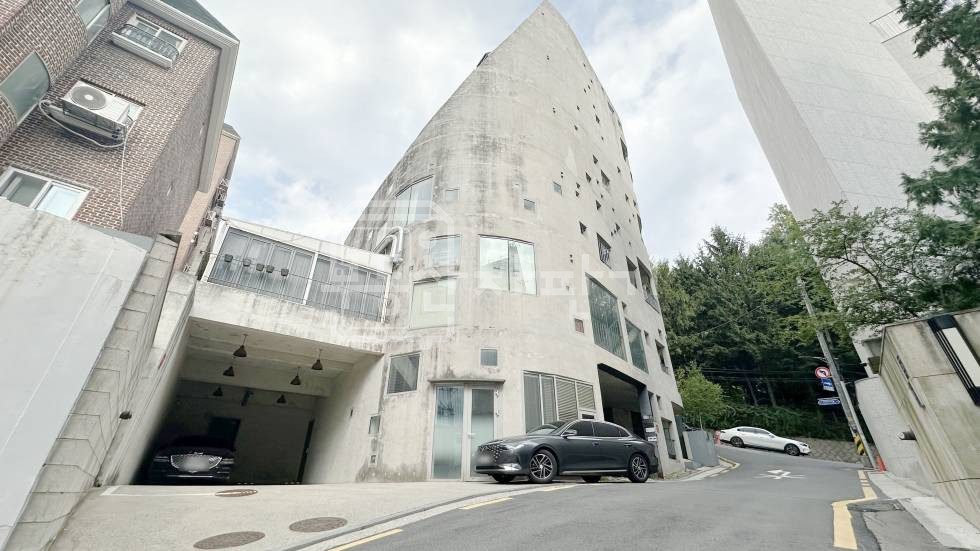 서울 강남구 논현동 무권리,신사역 7분,역세권, 지하 1층 임대 월세 매물번호 35495 사진 1