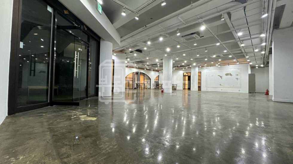 서울 강남구 논현동 무권리,학동역 1분,초역세권, 지하 1층 임대 월세 매물번호 35503 사진 1