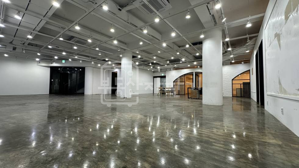 서울 강남구 논현동 무권리,학동역 1분,초역세권, 지하 1층 임대 월세 매물번호 35503 사진 2