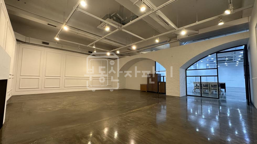 서울 강남구 논현동 무권리,학동역 1분,초역세권, 지하 1층 임대 월세 매물번호 35503 사진 3