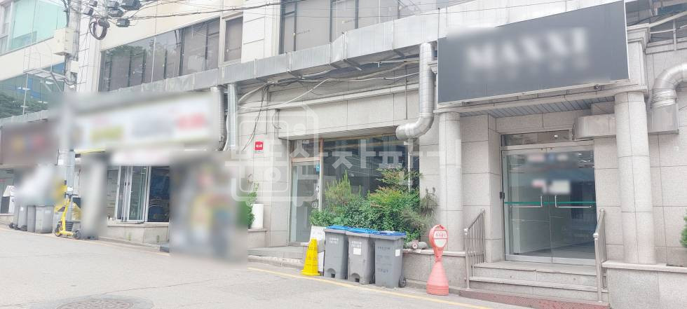 서울 강남구 논현동 무권리,논현역 2분,초역세권, 1층 임대 월세 매물번호 34974 사진 1