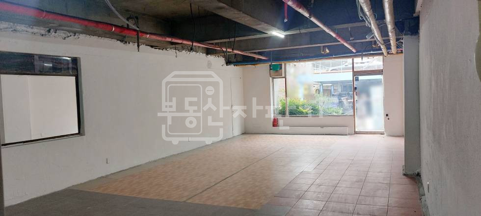 서울 강남구 논현동 무권리,논현역 2분,초역세권, 1층 임대 월세 매물번호 34974 사진 2
