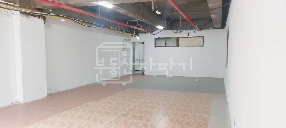 서울 강남구 논현동 무권리,논현역 2분,초역세권, 1층 임대 월세 매물번호 34974 사진 3