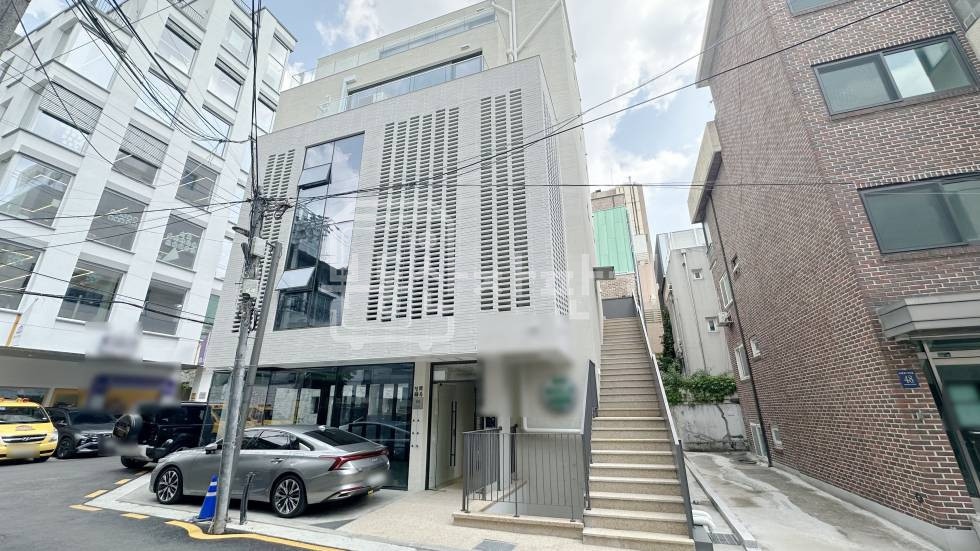 서울 강남구 신사동 무권리, 압구정역 7분, 역세권, 1층 임대 월세 매물번호 33678 사진 1