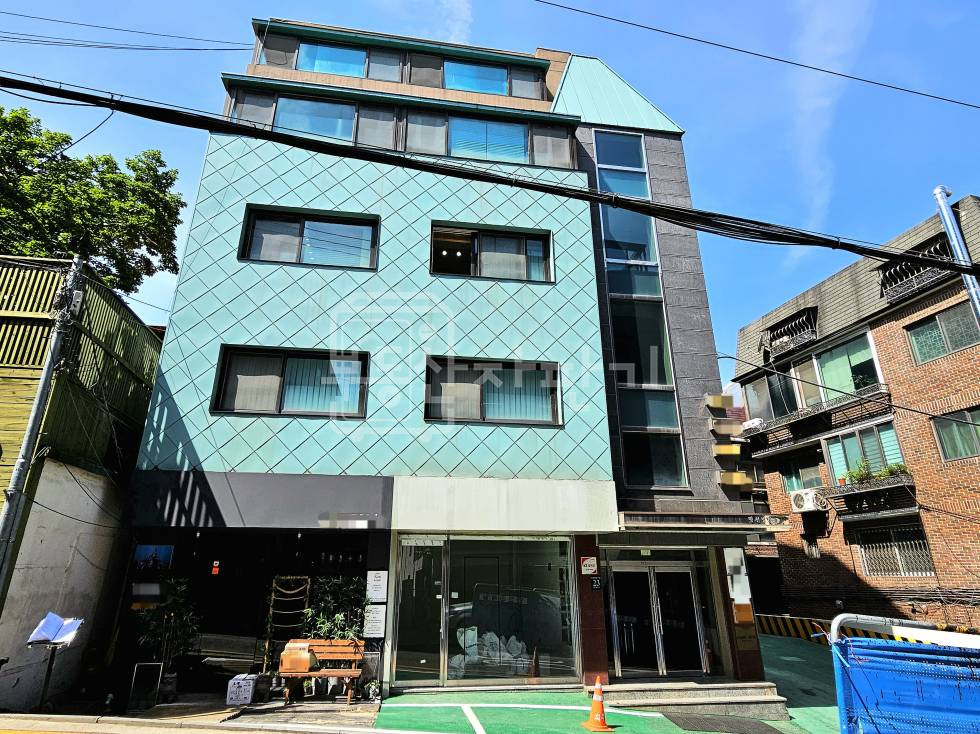 서울 강남구 신사동 무권리, 신사역 9분,역세권, 2층 임대 월세 매물번호 32894 사진 1
