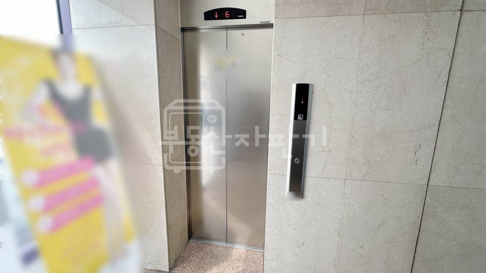 서울 강남구 신사동 무권리,압구정역 7분,역세권, 6층 임대 월세 매물번호 34135 사진 3