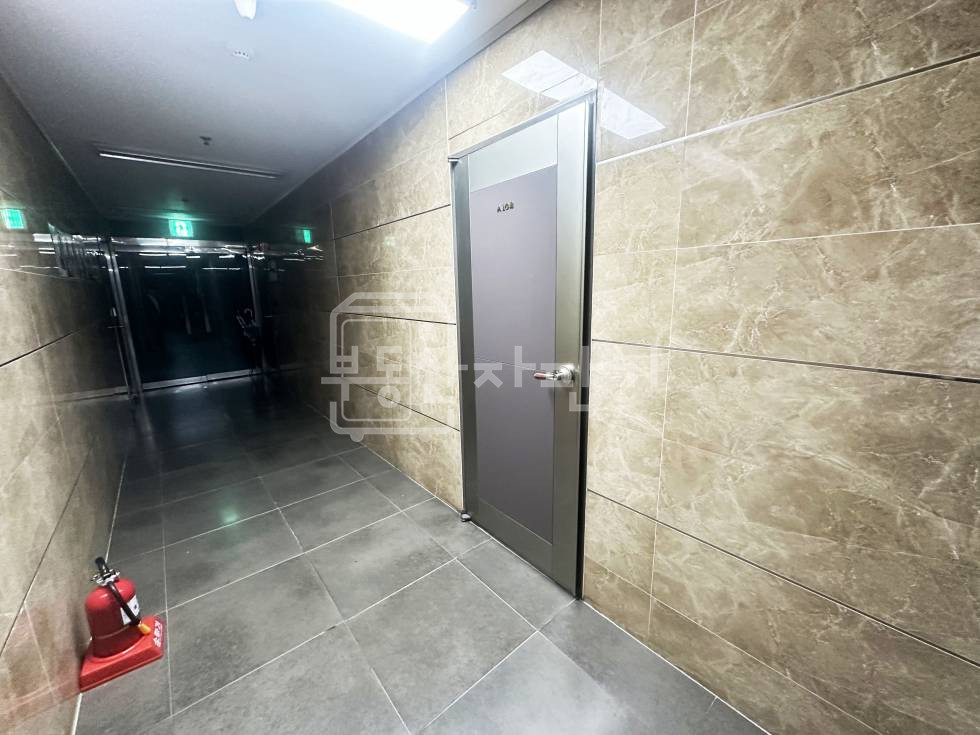 서울 강남구 논현동 무권리, 논현역 3분, 1층 임대 월세 매물번호 31692 사진 3
