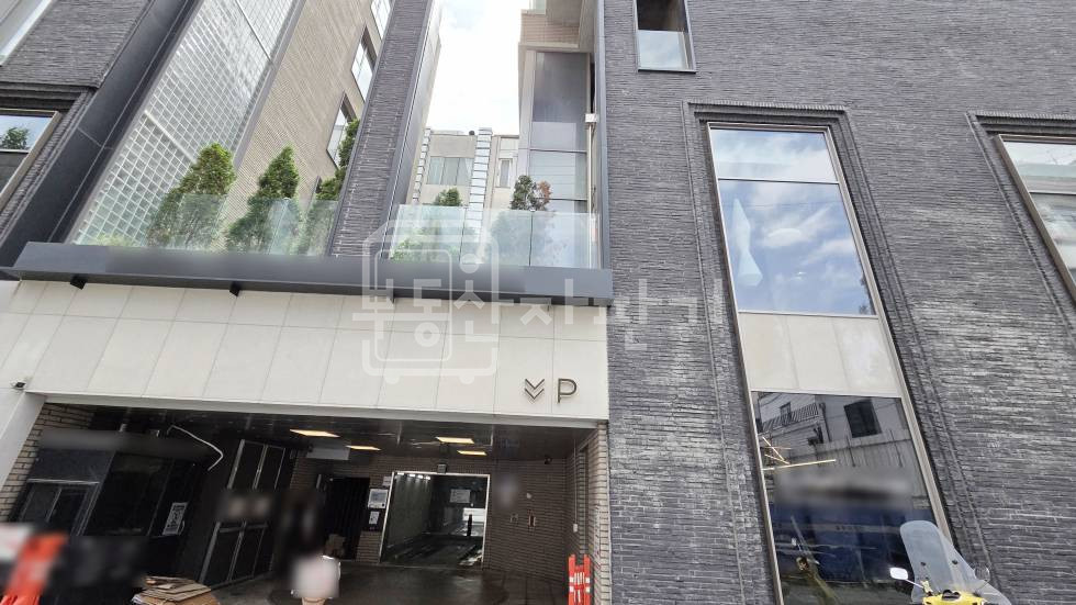 서울 강남구 청담동 압구정로데오역 도보 3분, 초역세권, 2층 임대 월세 매물번호 35566 사진 2