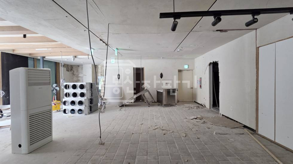 서울 강남구 청담동 압구정로데오역 도보 3분, 초역세권, 2층 임대 월세 매물번호 35566 사진 10