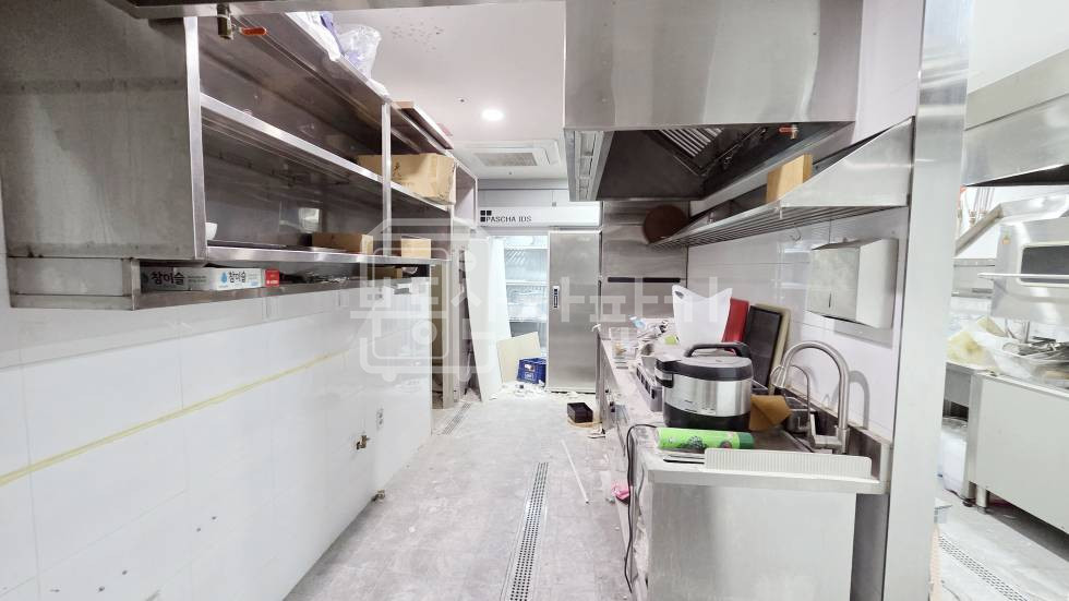 서울 강남구 청담동 압구정로데오역 도보 3분, 초역세권, 2층 임대 월세 매물번호 35566 사진 11