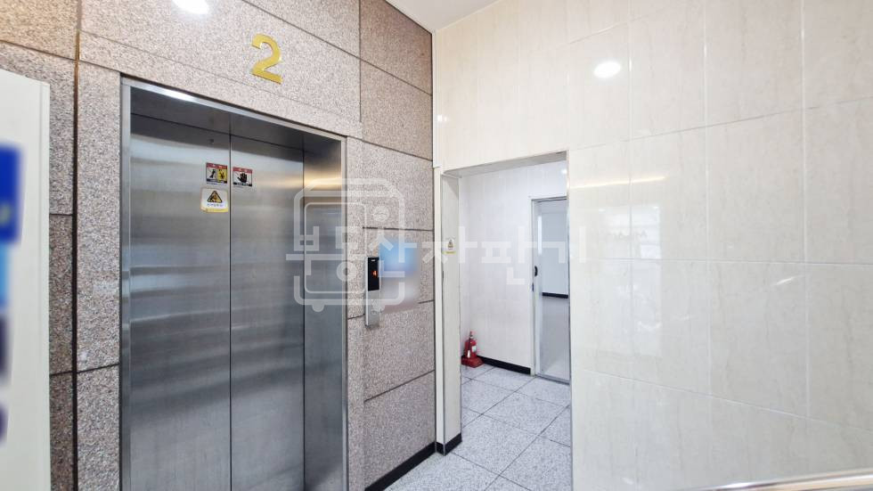 서울 송파구 송파동 방이동 고분군사거리 인근, 무권리, 역세권 2층 임대 월세 매물번호 35901 사진 5