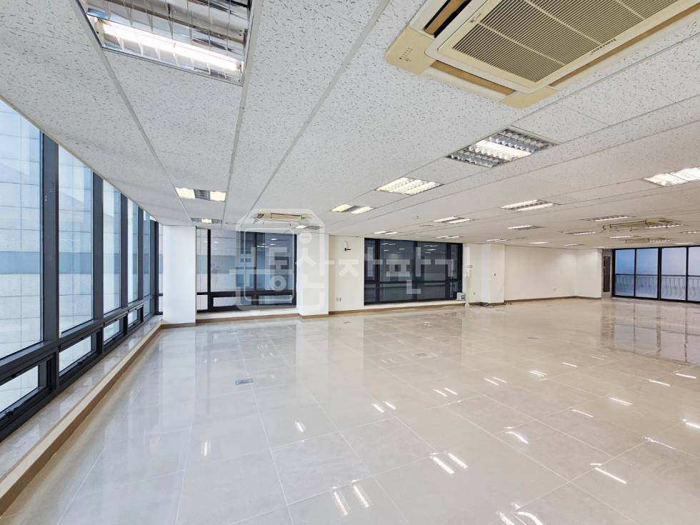 서울 강남구 대치동 선릉역 도보 6분거리, 역세권, 3층 사무실 임대 월세 매물번호 29342 사진 3