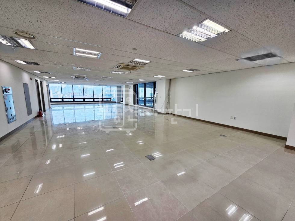 서울 강남구 대치동 선릉역 도보 6분거리, 역세권, 5층 사무실 임대 월세 매물번호 29341 사진 2
