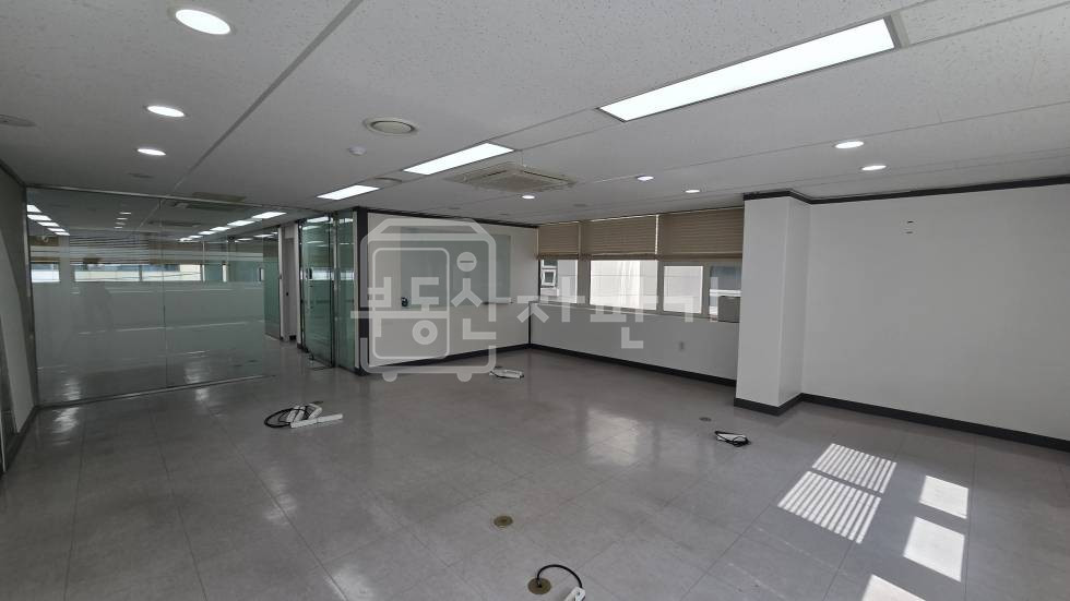 서울 강남구 대치동 무권리, 삼성역 도보 6분, 역세권, 4층 임대 월세 매물번호 35300 사진 10