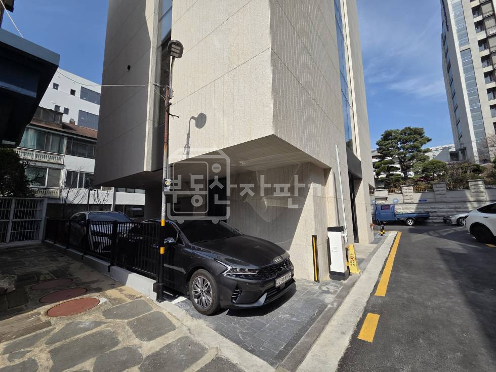 서울 강남구 역삼동 무권리, 신축 첫 입주, 역삼역 도보 4분, 1층 임대 월세 매물번호 35656 사진 3