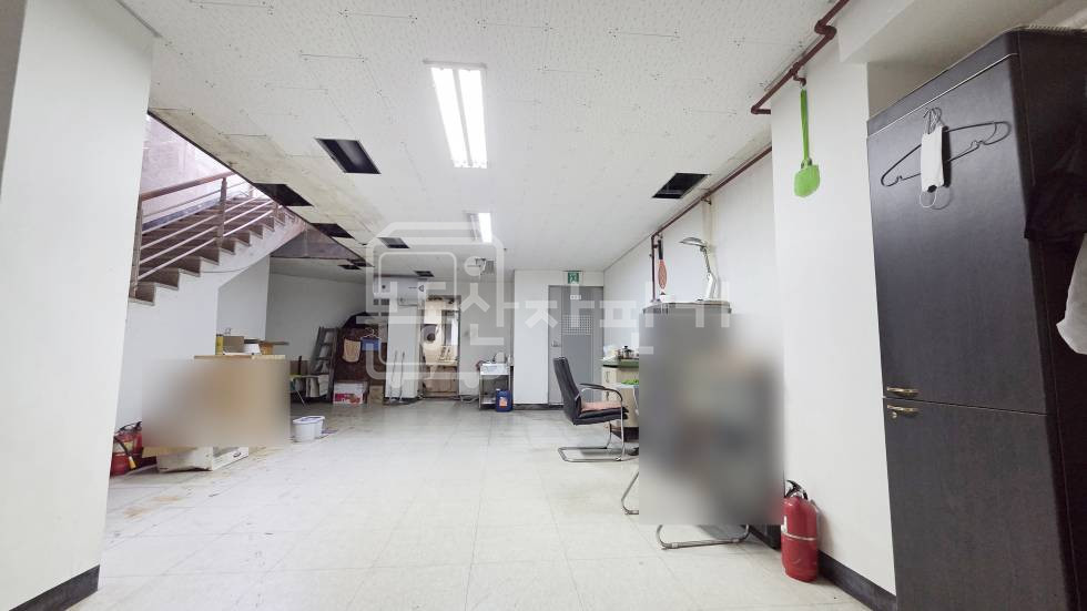 서울 서초구 반포동 무권리 논현역 도보 1분 초역세권, 지하 1층 임대 월세 매물번호 35938 사진 6