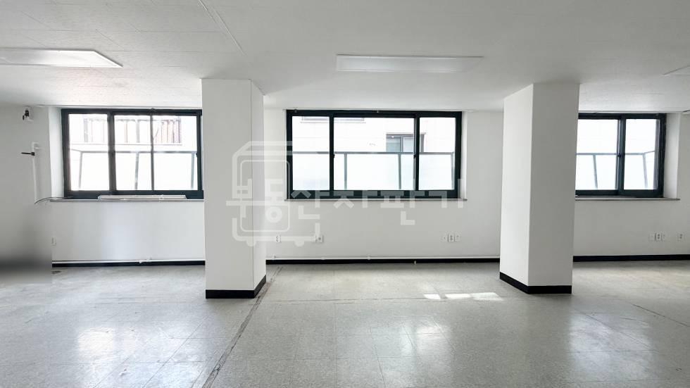서울 강남구 논현동 무권리, 선정릉역 7분, 역세권 3층 임대 월세 매물번호 35989 사진 3