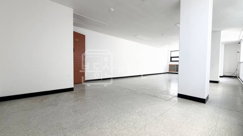 서울 강남구 논현동 무권리, 선정릉역 7분, 역세권 3층 임대 월세 매물번호 35989 사진 4