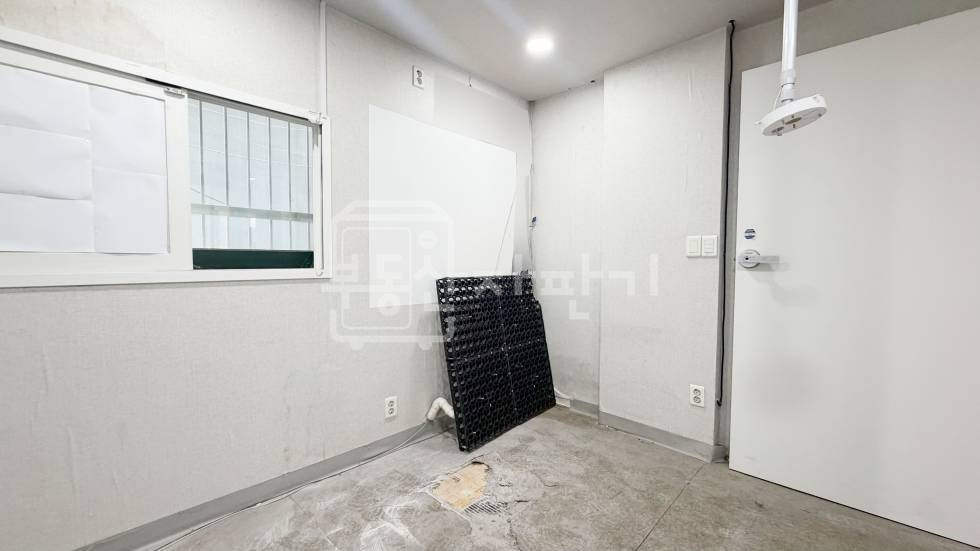 서울 강남구 논현동 무권리, 선정릉역 7분, 역세권 1층 임대 월세 매물번호 35993 사진 4