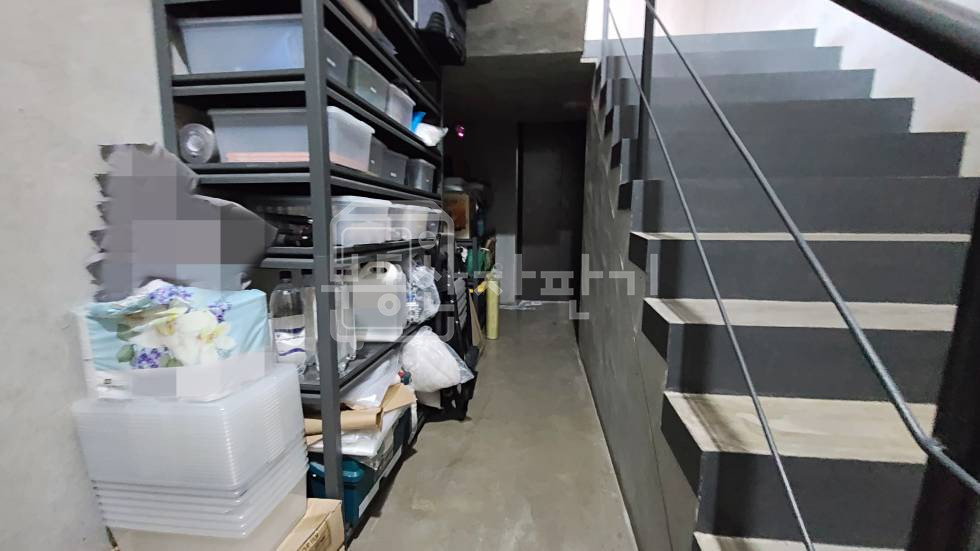 서울 강남구 논현동 무권리, 강남구청역 도보4분거리, 지하1층 상가 월세 매물번호 35982 사진 6