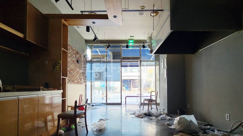 서울 강남구 역삼동 무권리, 도곡사거리 근방, 주거 오피스 상권 1층 상가 월세 매물번호 35848 사진 6