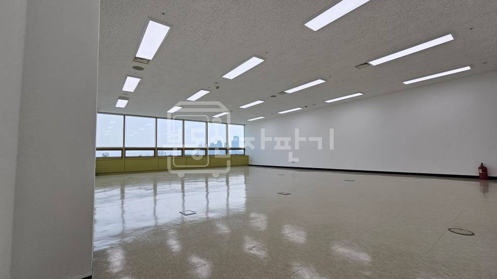 서울 강남구 역삼동 무권리, 2호선/신분당선 강남역 도보 8분, 역세권, 대로변, 21층 임대 월세 매물번호 35013 사진 3