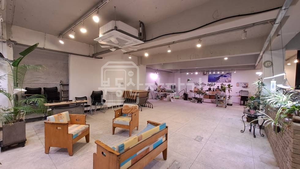 서울 강남구 역삼동 무권리, 역삼역 도보 7분, 역세권, 지하1층 임대 월세 매물번호 31052 사진 3