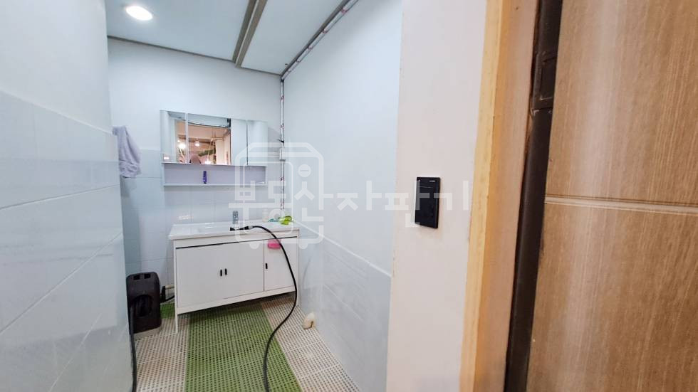 서울 강남구 역삼동 무권리, 역삼역 도보 7분, 역세권, 지하1층 임대 월세 매물번호 31052 사진 10