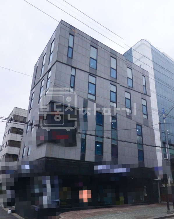 서울 서초구 양재동 무권리, 양재천 인근, 대로변 1층 임대 월세 매물번호 31561 사진 1