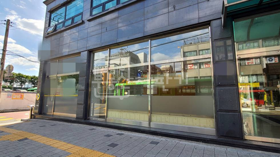 서울 광진구 자양동 무권리, 뚝섬유원지 인근, 대로변 1층상가 월세 매물번호 35888 사진 3