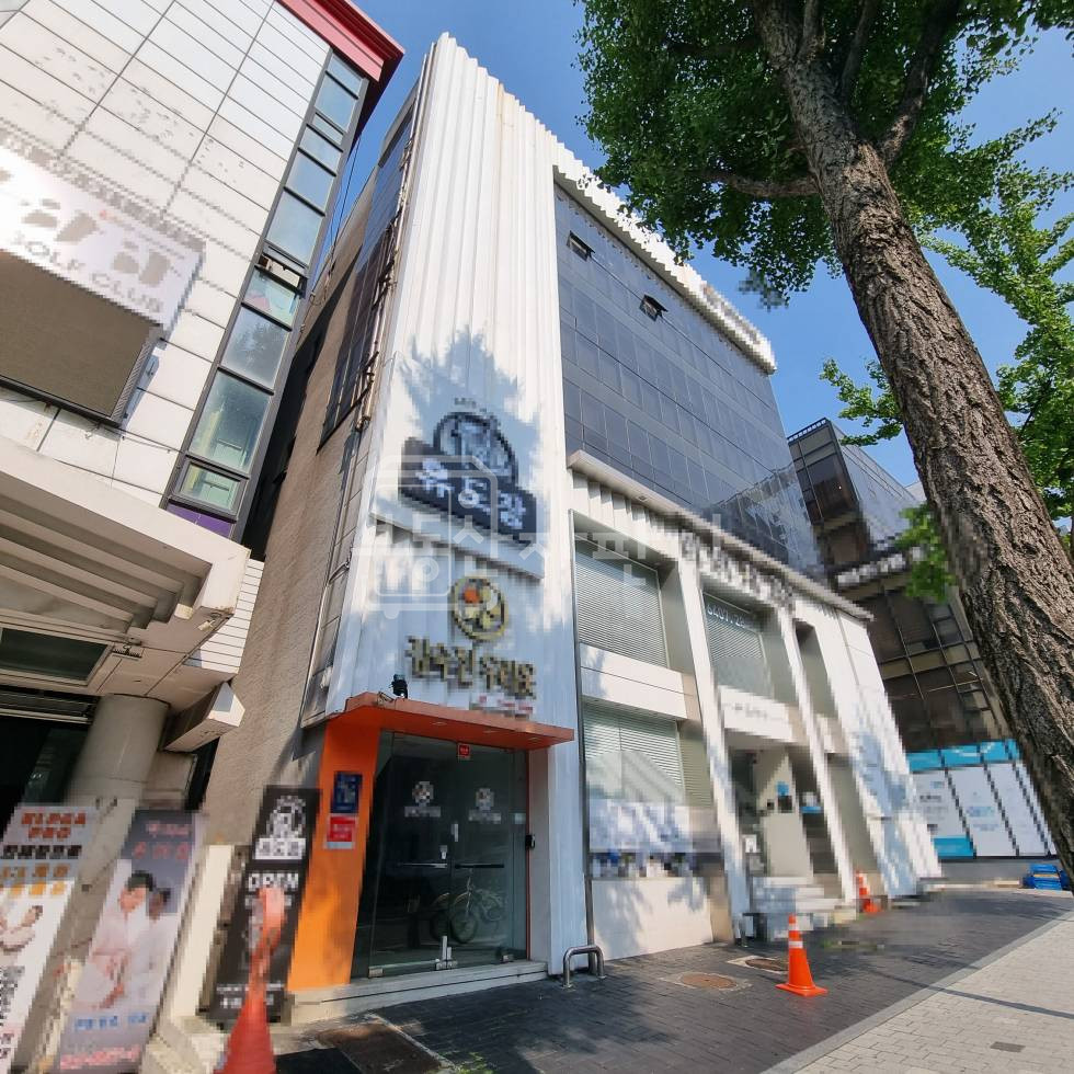 서울 강남구 청담동 무권리 강남구청역 도보 3분 초역세권, 지하 1층 임대 월세 매물번호 28079 사진 2