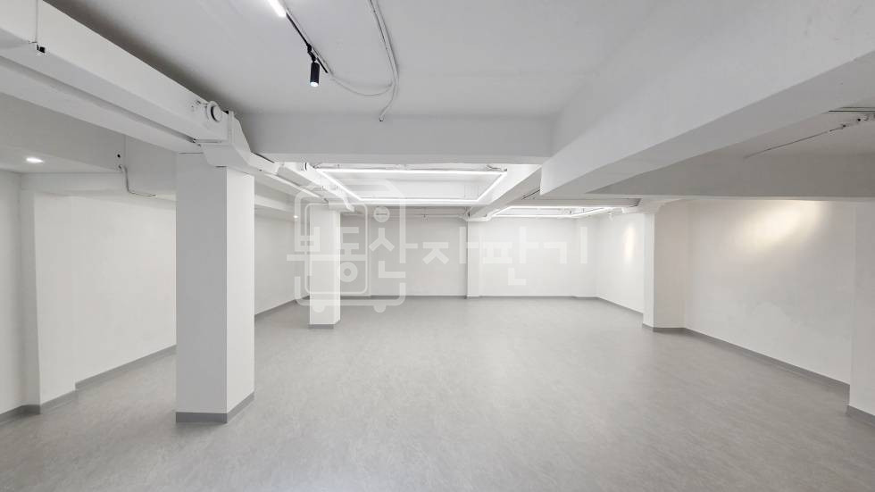 서울 강남구 청담동 무권리 강남구청역 도보 3분 초역세권, 지하 1층 임대 월세 매물번호 28079 사진 4