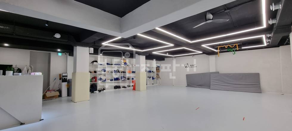 서울 강남구 청담동 무권리 강남구청역 도보 3분 초역세권, 지하 1층 임대 월세 매물번호 28079 사진 10