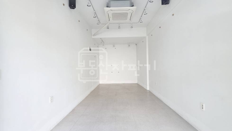서울 강남구 신사동 무권리, 신사역 도보 8분, 역세권, 가로수길, 1층 임대 월세 매물번호 14126 사진 2