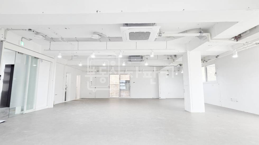 서울 강남구 역삼동 무권리, 역삼역 도보 7분, 역세권, 이면도로, 2층~3층 월세 매물번호 35036 사진 10