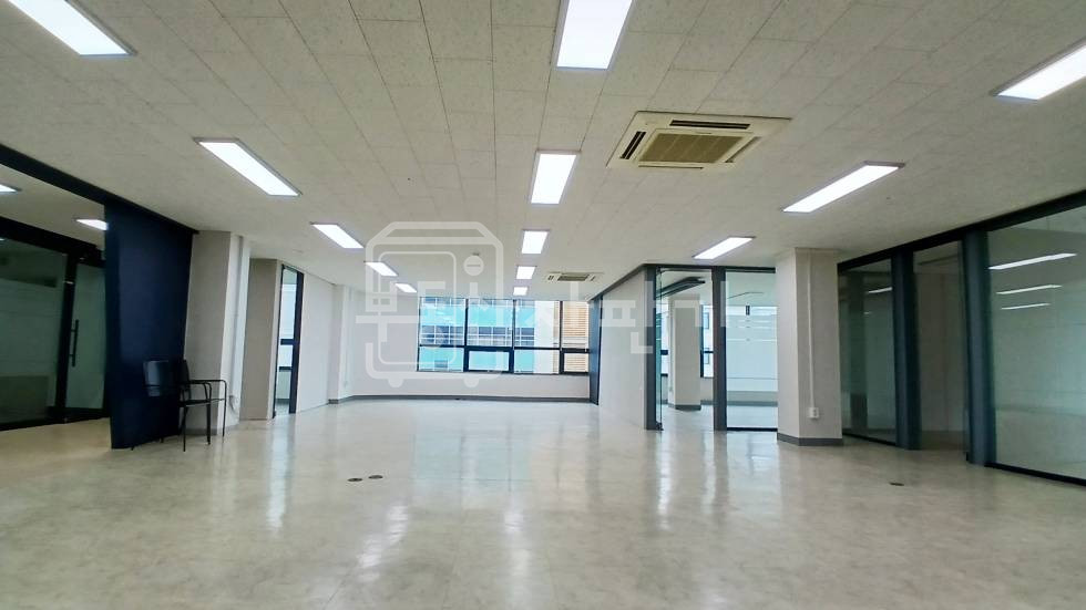 서울 강남구 삼성동 무권리, 삼성중앙역 5분, 역세권 포스코사거리 인근 대로변 월세 매물번호 20547 사진 1
