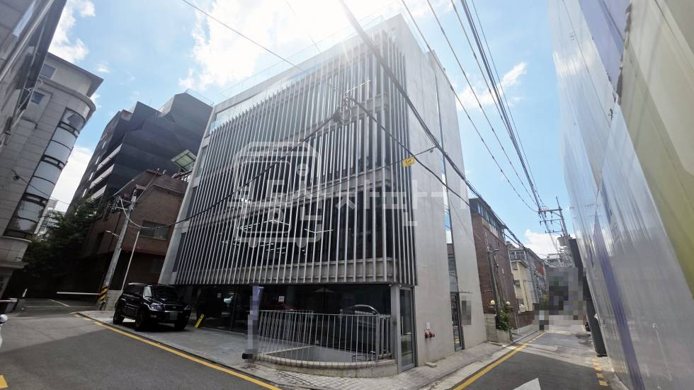 서울 강남구 역삼동 무권리, 역삼역 7분, 코너건물, 1층 임대 월세 매물번호 35042 사진 1