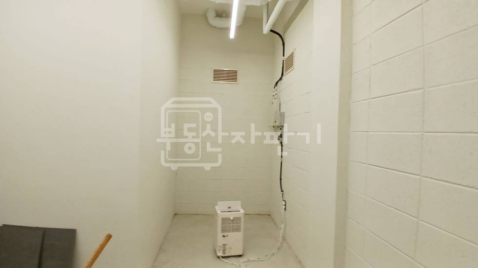 서울 서초구 양재동 무권리, 양재역 7분, 역세권, 지하1층 임대 월세 매물번호 35695 사진 5