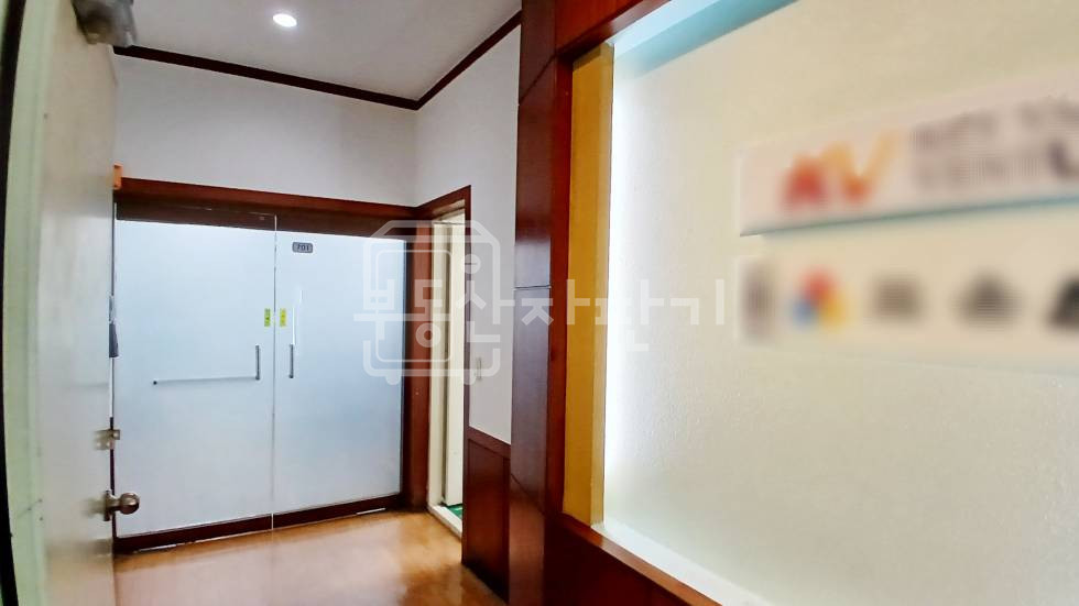 서울 강남구 삼성동 무권리, 삼성중앙역 5분, 역세권 포스코사거리 인근 대로변 월세 매물번호 20549 사진 2