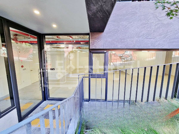 서울 강남구 논현동 무권리, 언주역 9분, 역세권, 임대 월세 매물번호 36361 사진 4
